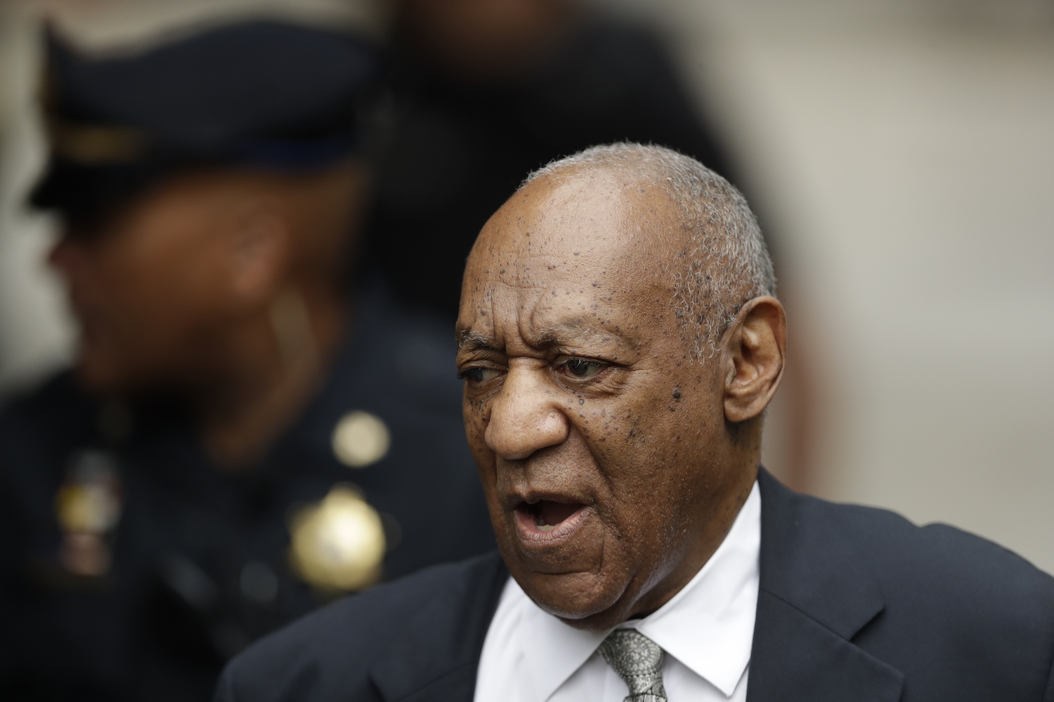 Judge declares mistrial in Bill Cosby sexual assault case