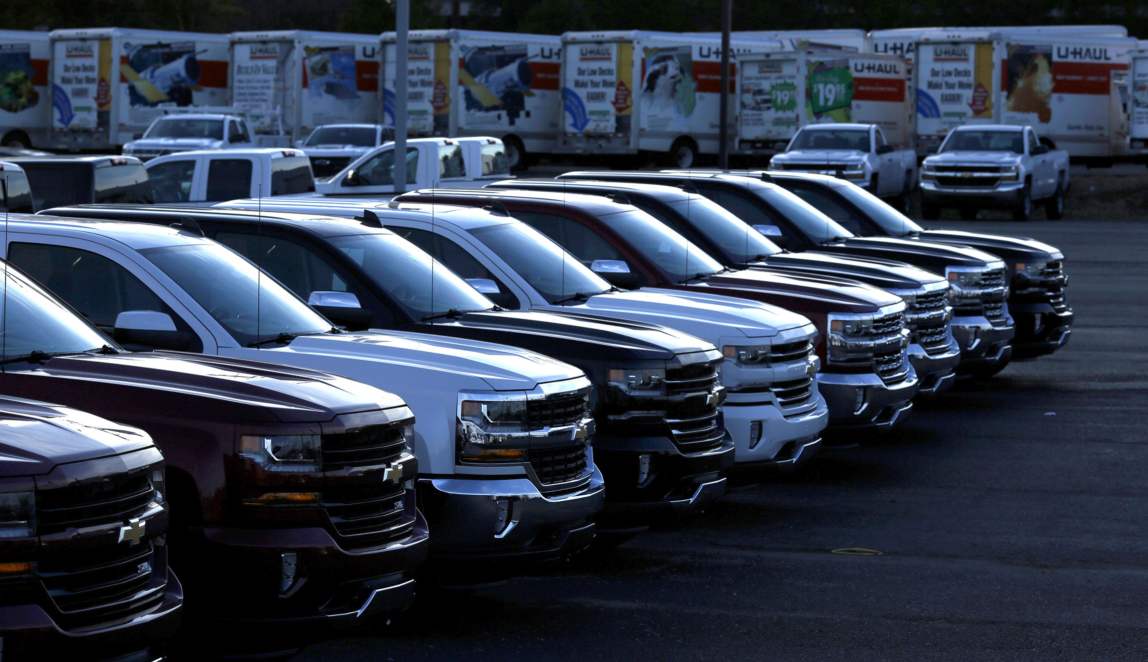 Scott Pruitt’s fuel economy rollback is hurting American consumers