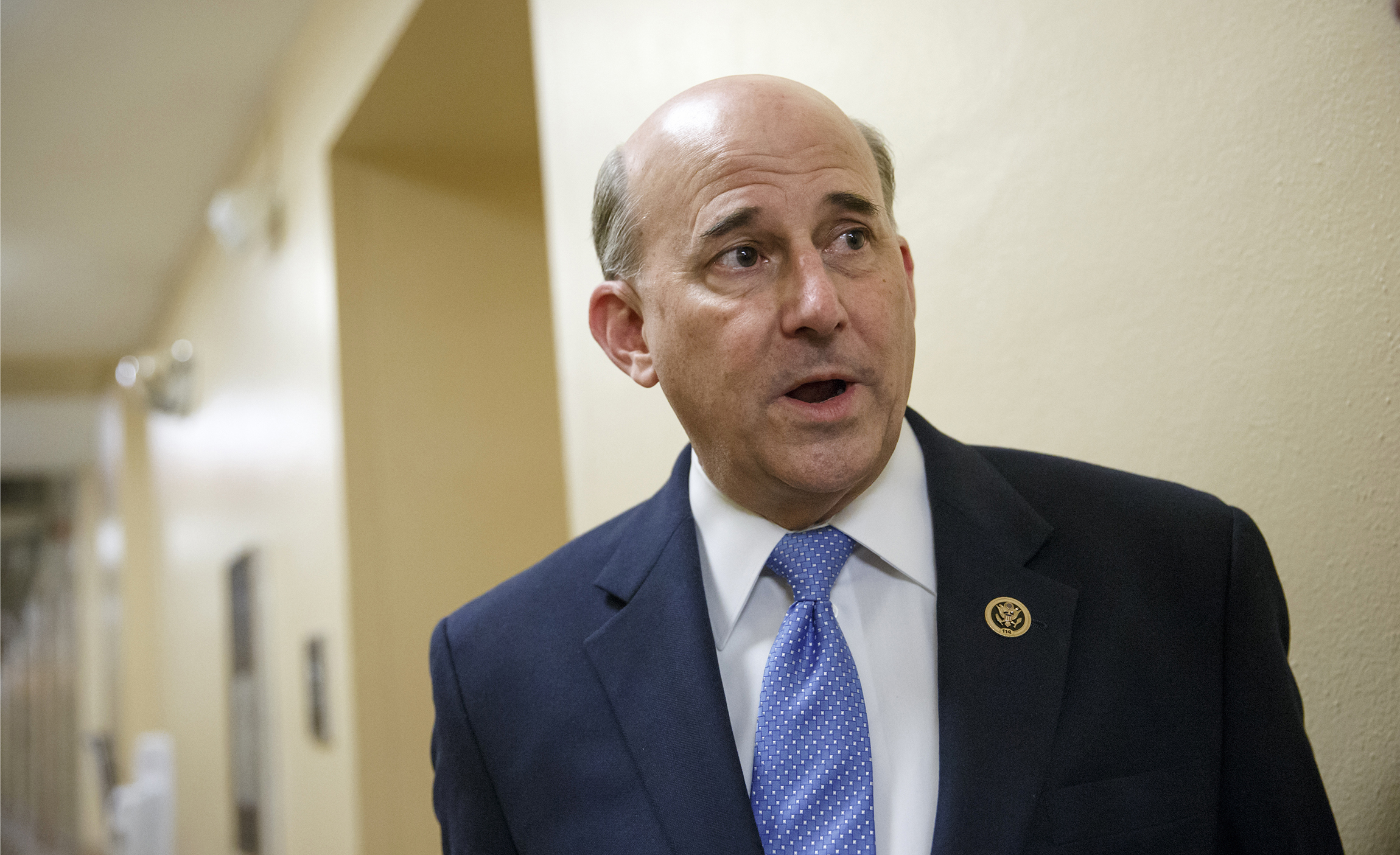 Lawmaker predicts FBI will stay silent on Clinton indictment