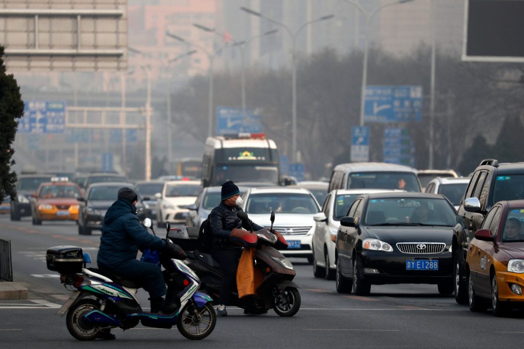 EPA steamrolls auto industry to rush out new regs