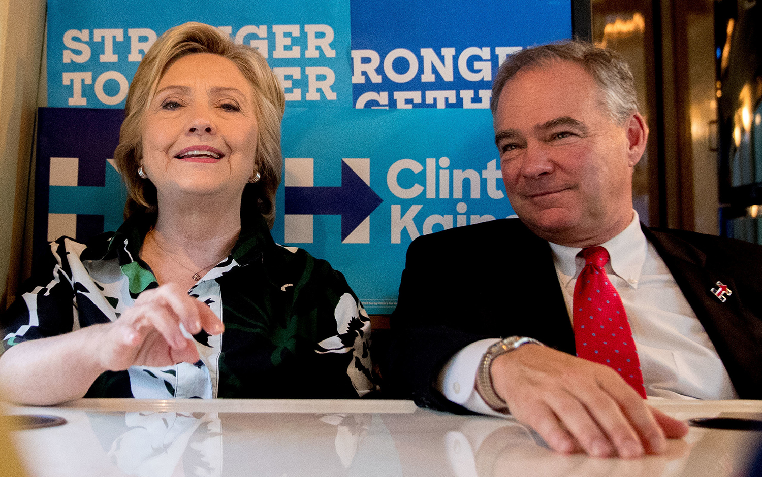 Kaine, Clinton differ on legal authority for Islamic State war