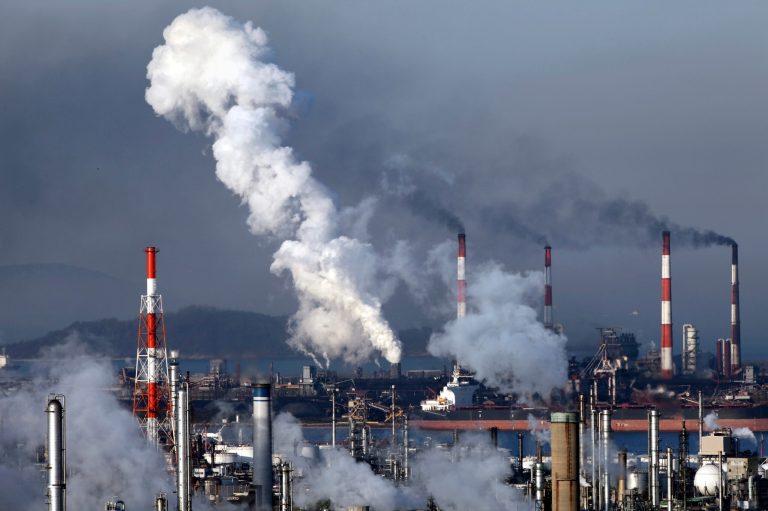 House Democrats insisted Friday that the new Environmental Protection Agency rule regulating carbon emissions won't have the same fallout for the party that Obamacare had. (Thinkstock)
