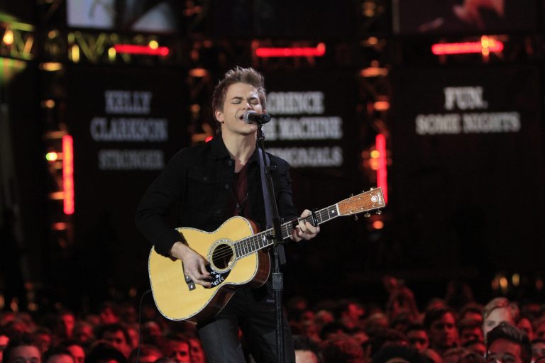   Hunter Hayes performs at the Grammy Nominations Concert Live! at Bridgestone Arena on Wednesday, Dec. 5, 2012, in Nashville, Tenn. (Photo by Wade Payne/Invision/AP)  