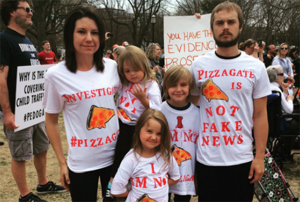 ‘Pizzagate’ protest stakes out in front of the White House
