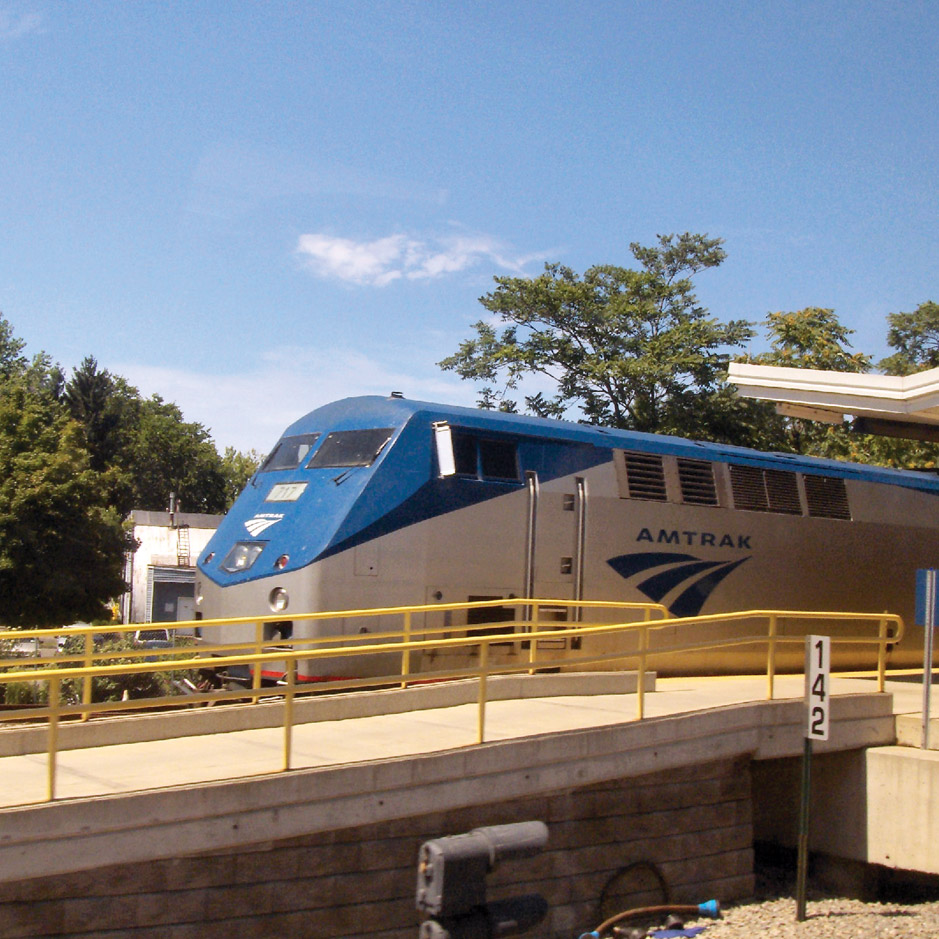 Amtrak Is Ruled  a Public Entity