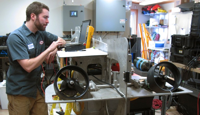 Congress should move forward in putting together legislation to modernize our tax code so we can encourage businesses to create jobs here at home and ensure our nation remains the global leader in innovation. (AP Photo/Wilson Ring)
