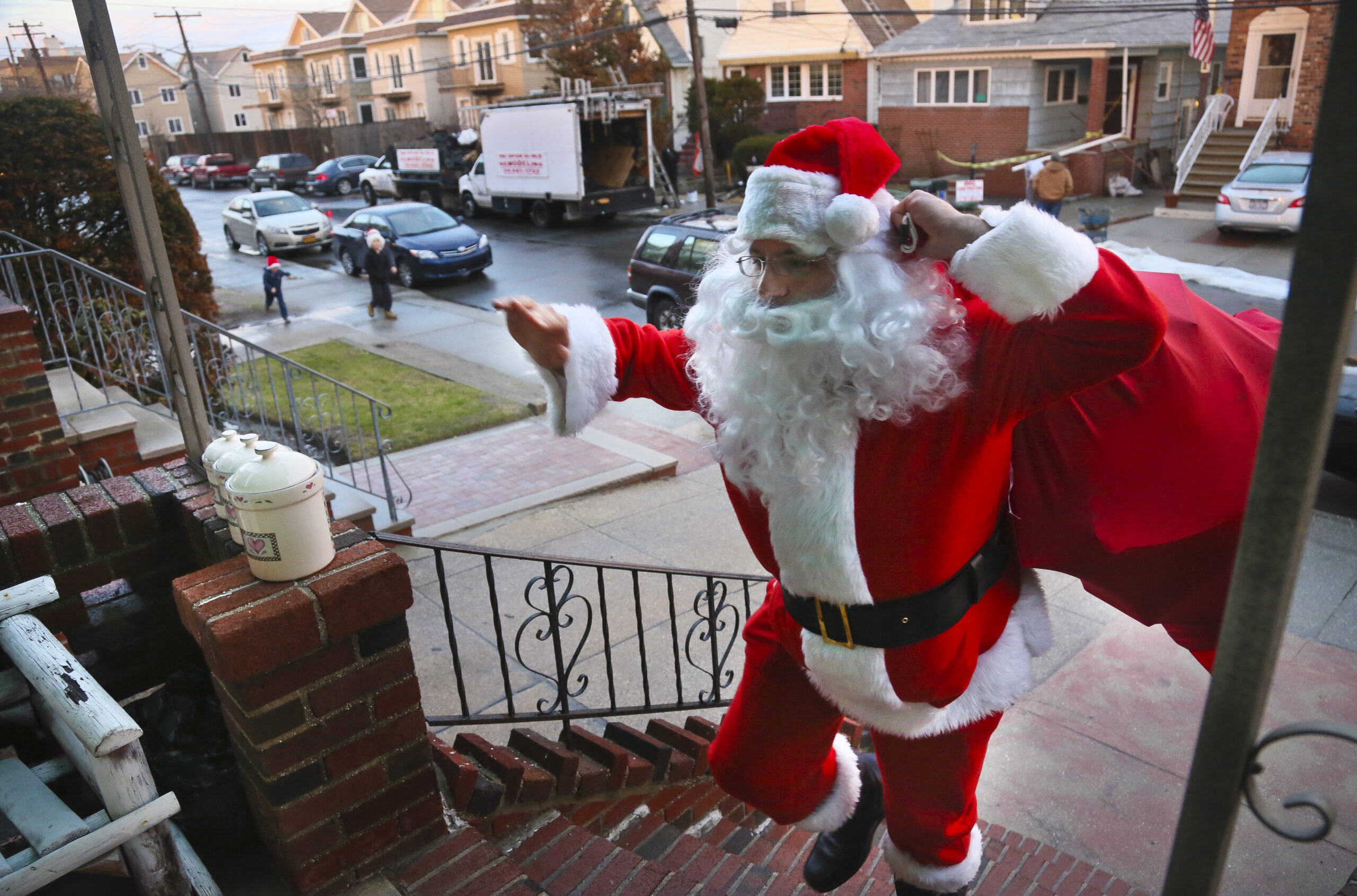 “Sandy Claus” delivers toys to storm-stricken kids