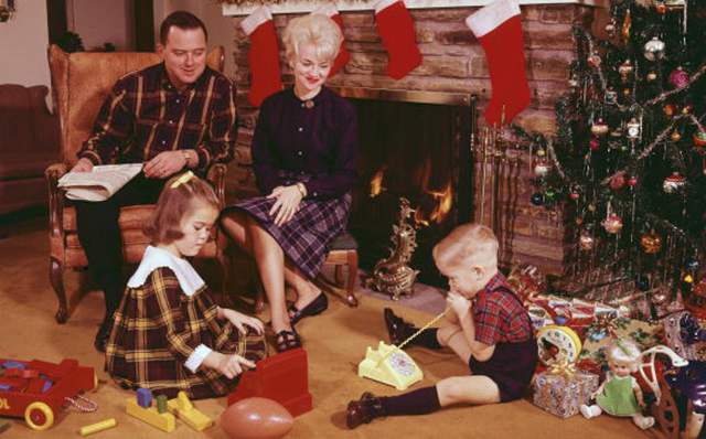 Christmas 2014: Just 46% kids live in ‘traditional,’ Norman Rockwell family