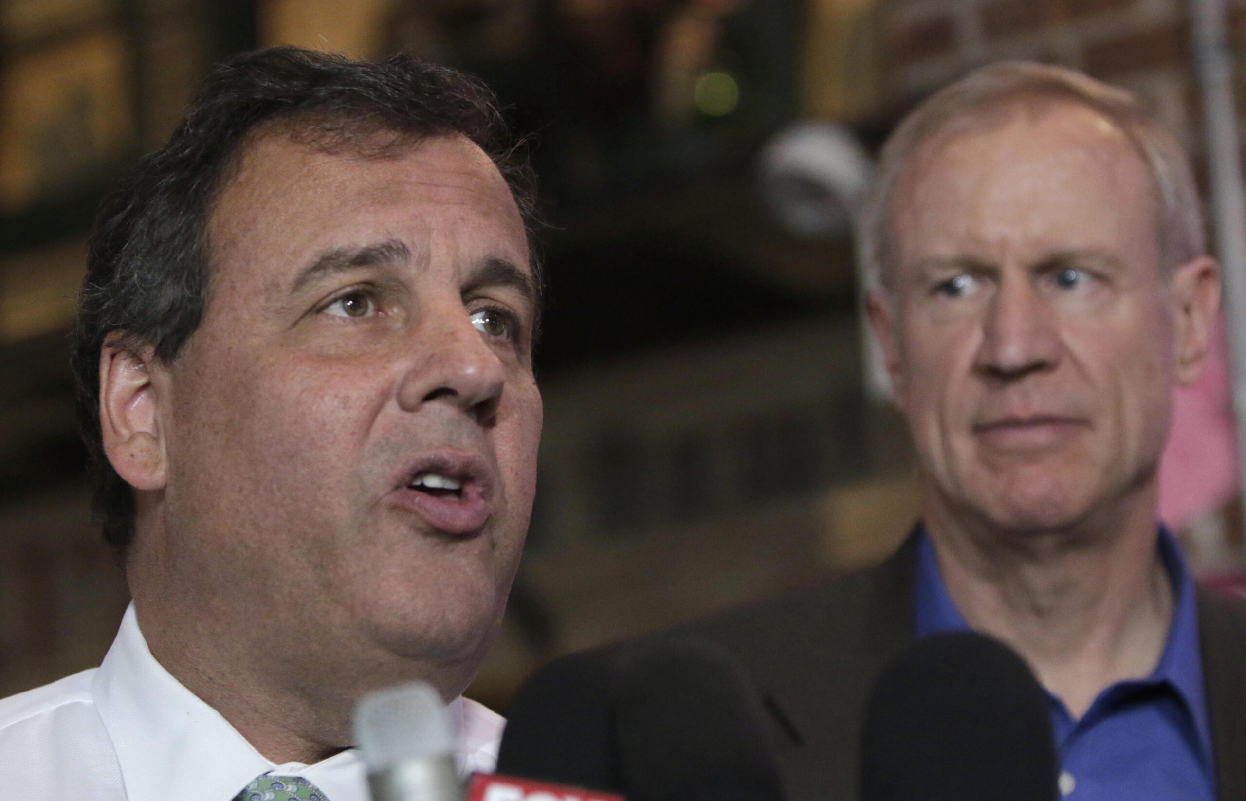 NJ Gov. Christie campaigns for Rauner in Chicago
