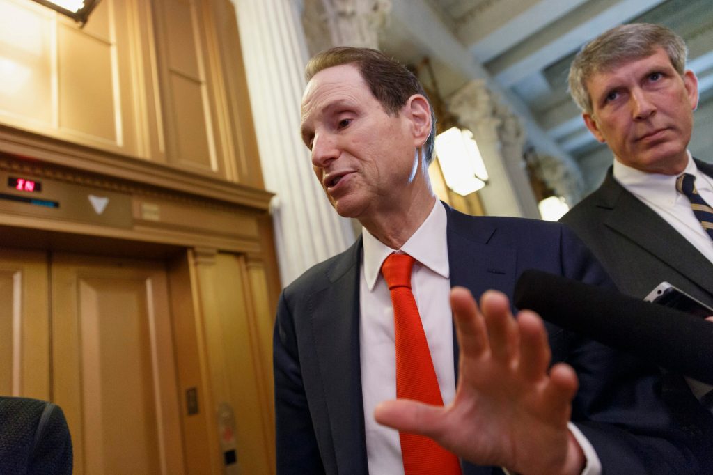 Wyden weighs subpoena over OPM breach