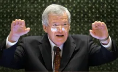 Hastert never subject of complaints, local authorities say