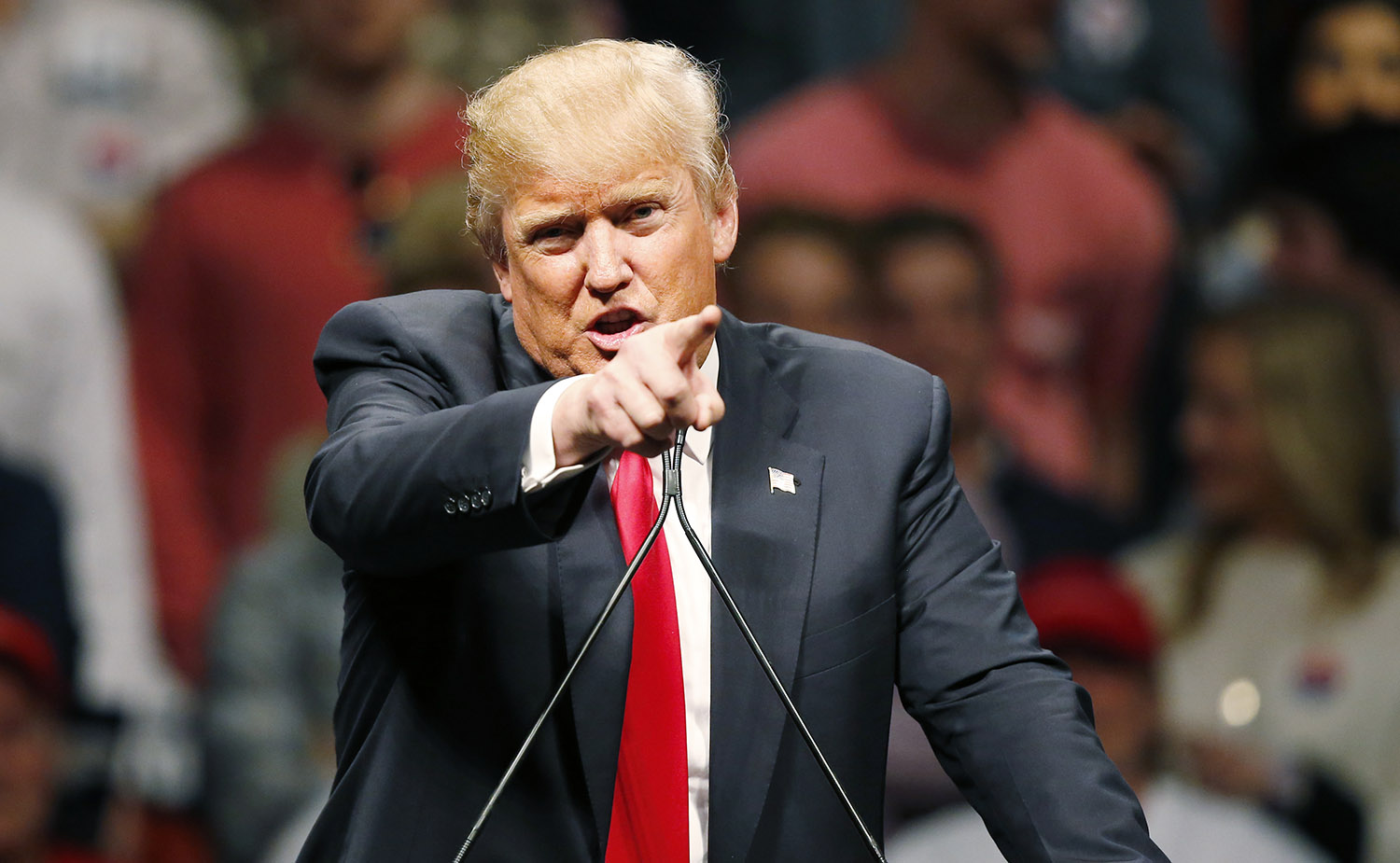 Trump reaffirms ban on Muslims