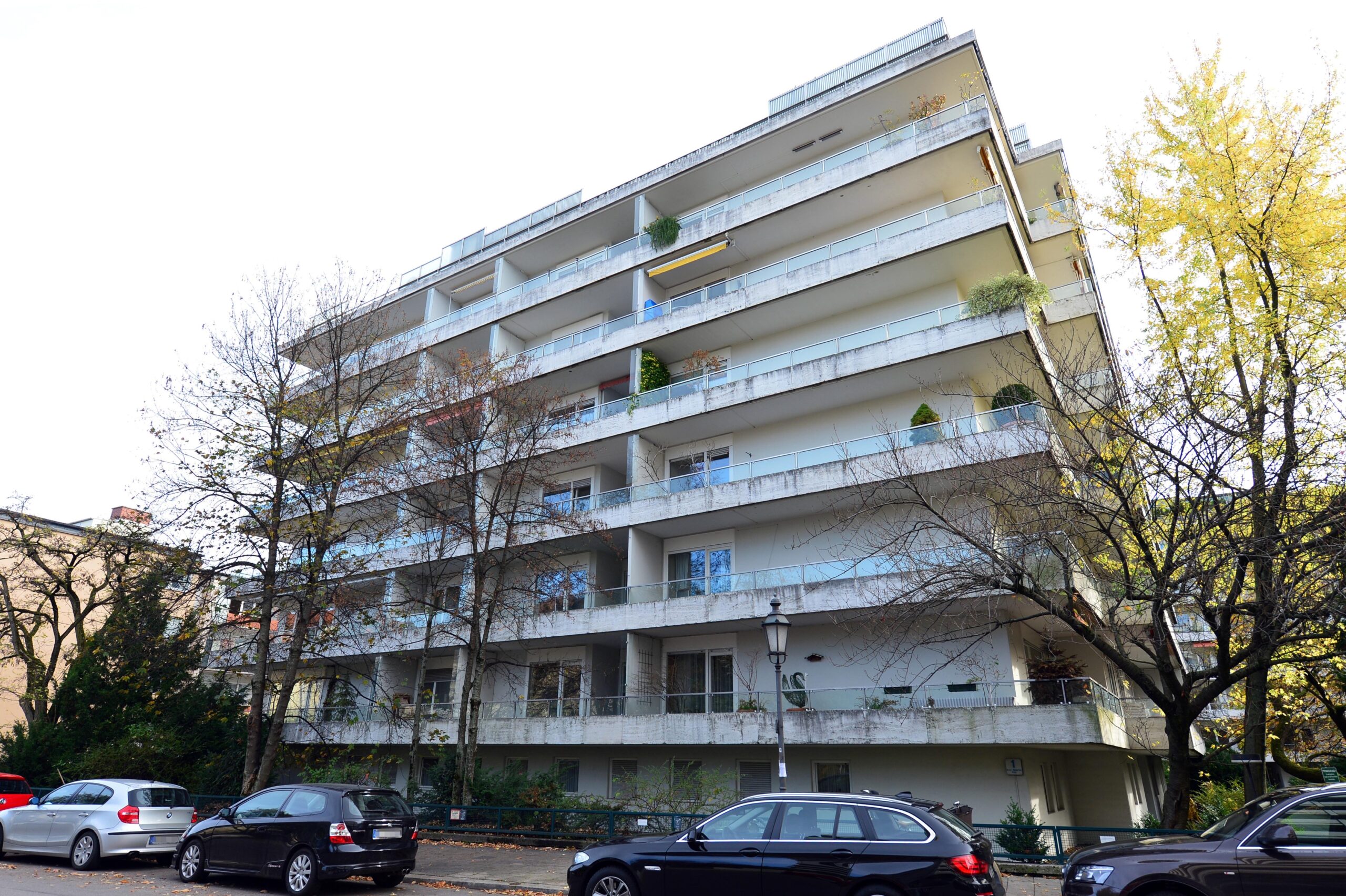 Reclusive German art collector Gurlitt dies at 81