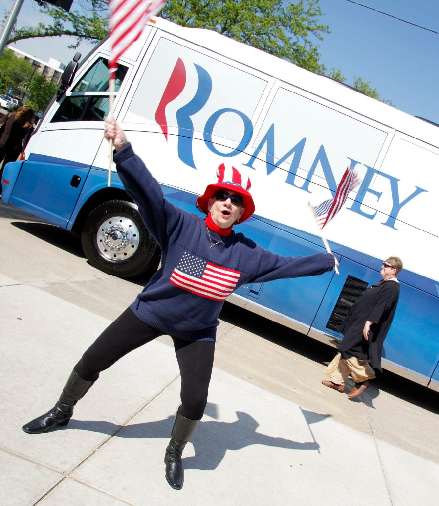 Romney poll surge scares Democrats
