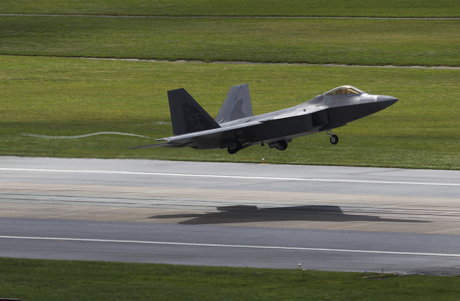 Congress asking Air Force to look at restarting F-22 production line
