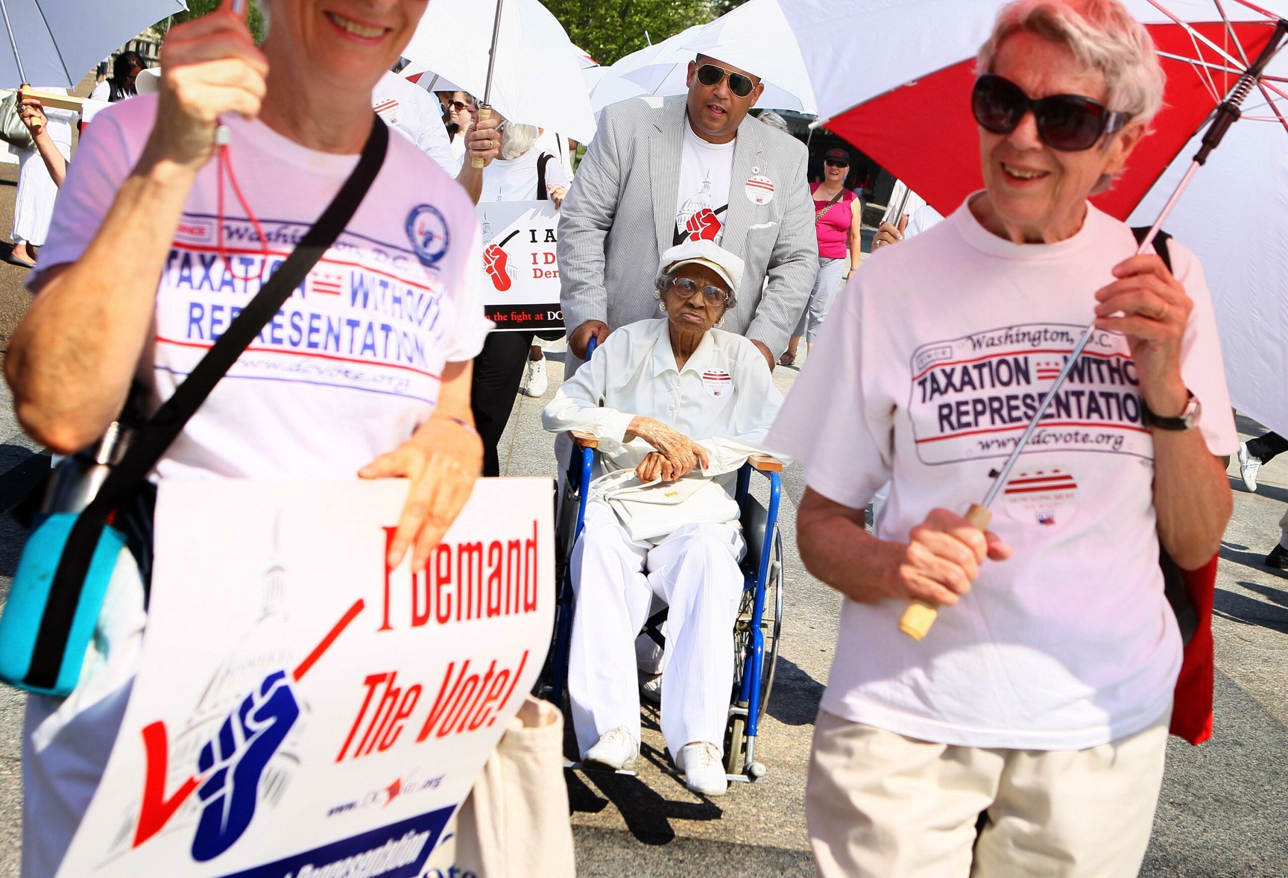 Zogby: Disillusioned young voters dropping out