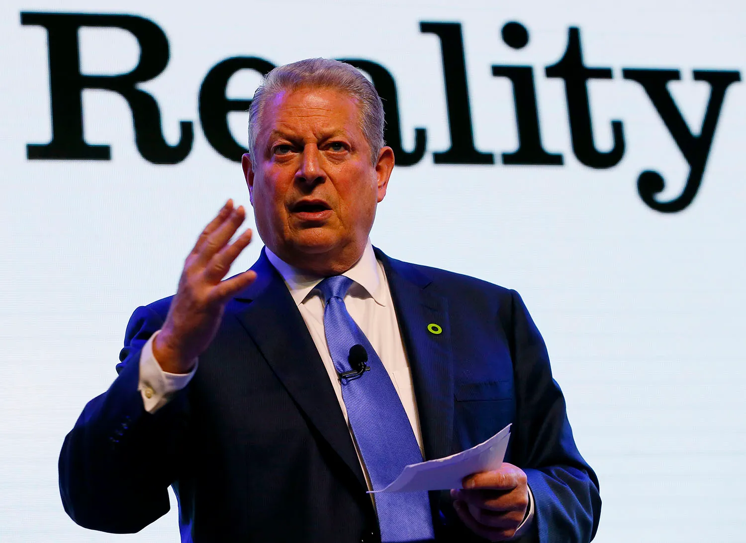 Gore launches climate comeback