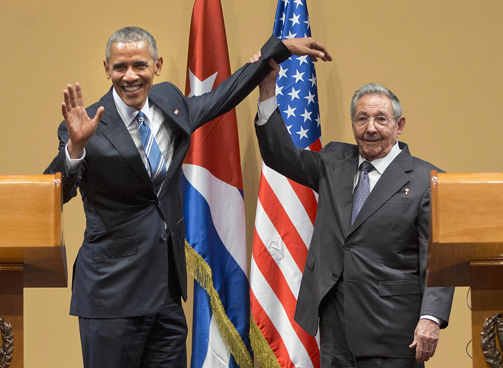 Castro flaps Obama’s limp wrist