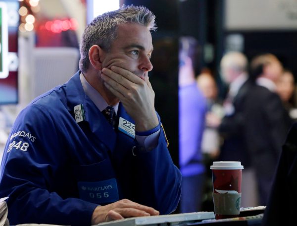 Stocks edge higher as traders return from holiday