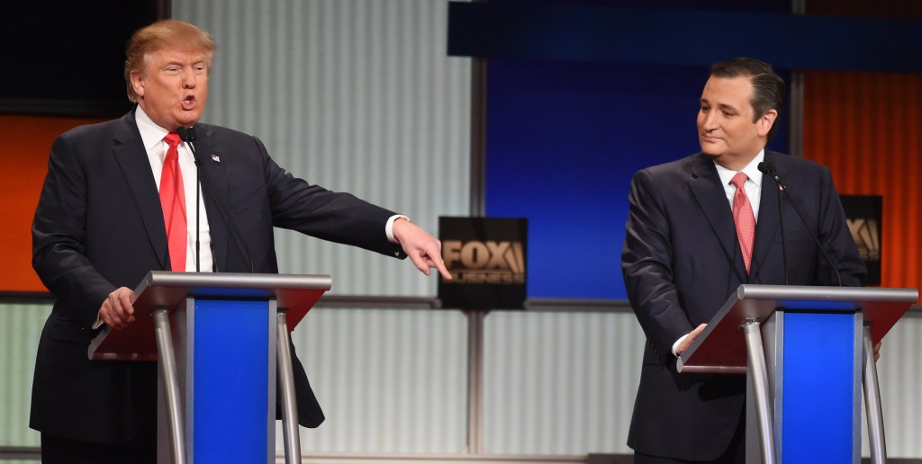 Poll: Trump holds slight lead over Cruz