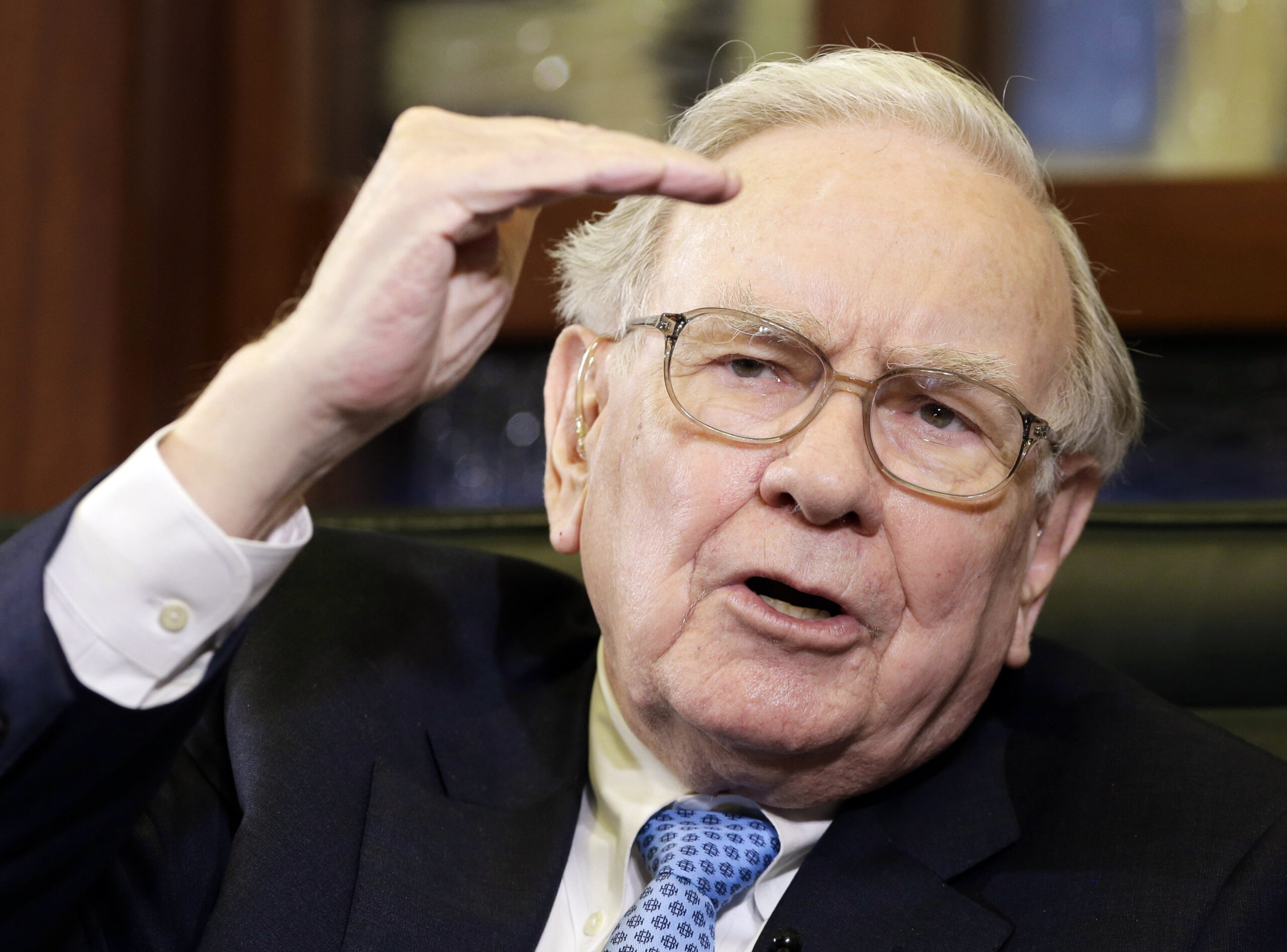 Berkshire Hathaway stock tops $200,000