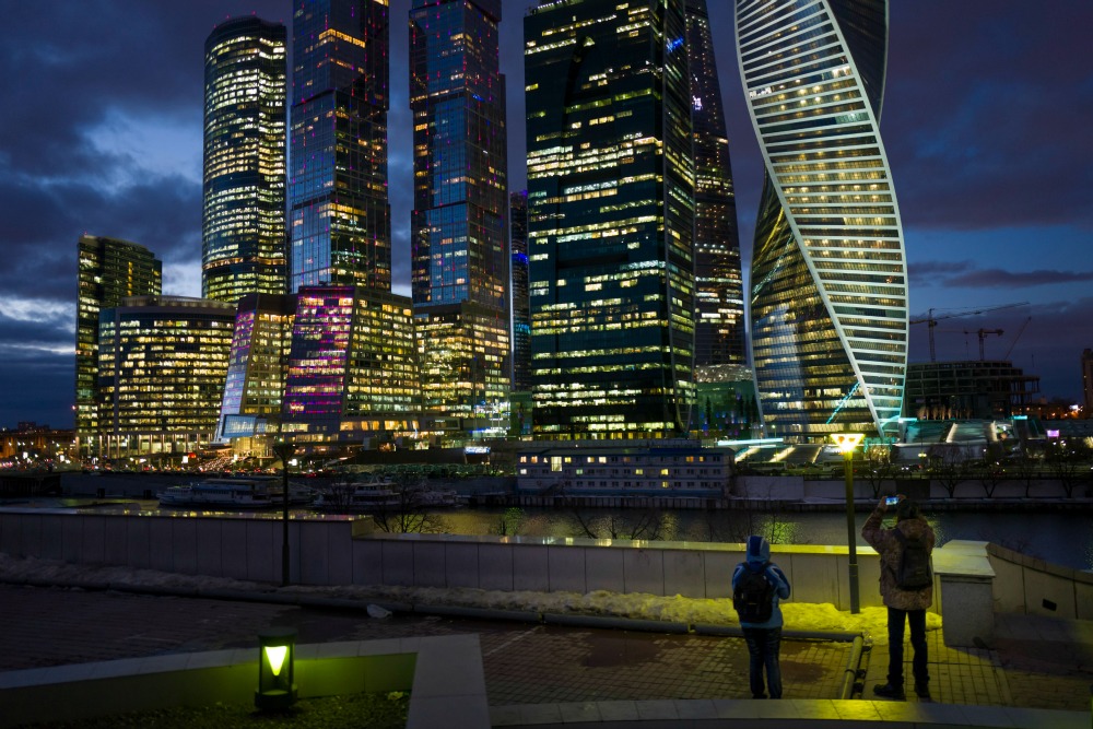 Russia arrests seven in Islamic State terror plot