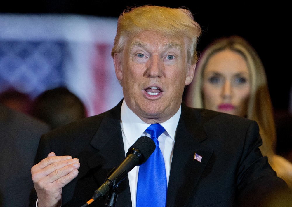 Trump claims net worth of $10 billion, hits Sanders