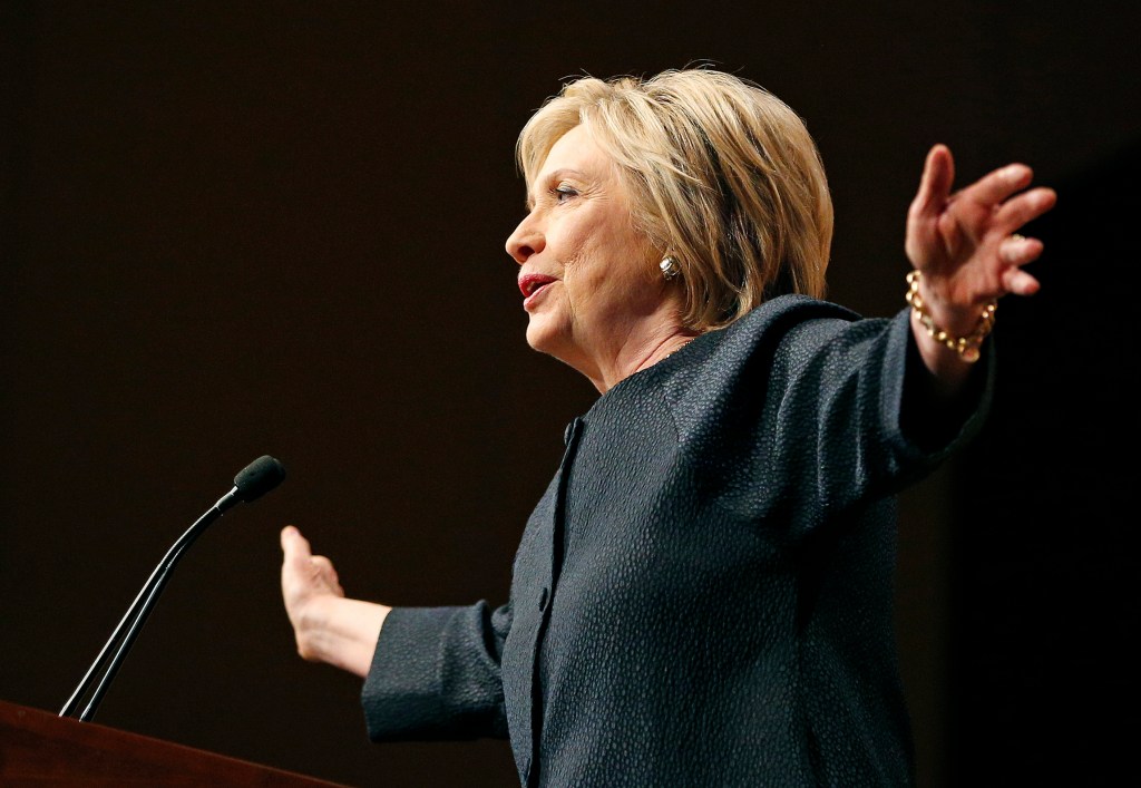 Clinton would oppose drilling in Arctic and Atlantic oceans