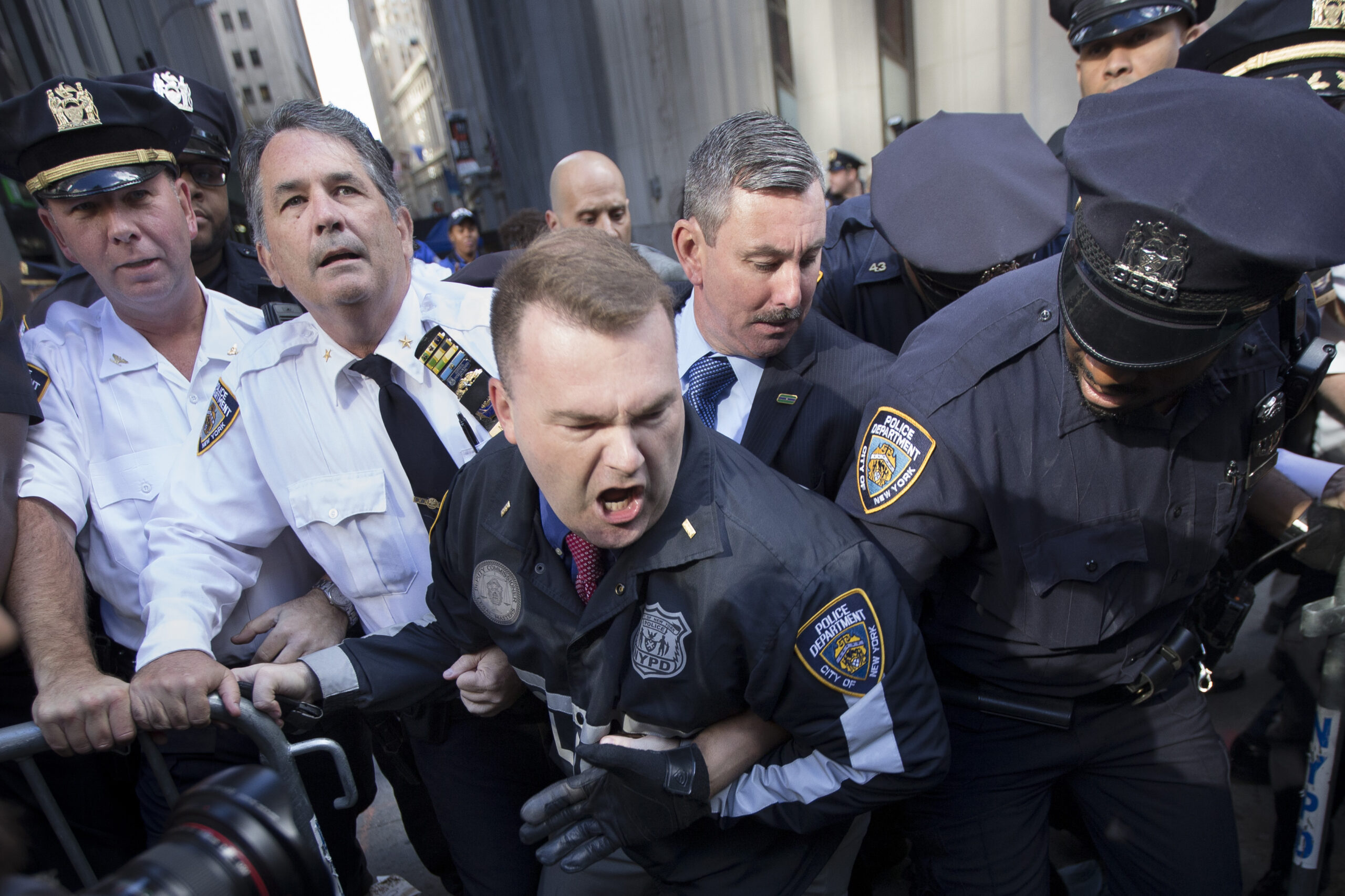 100 arrested at Wall Street climate crisis sit-in