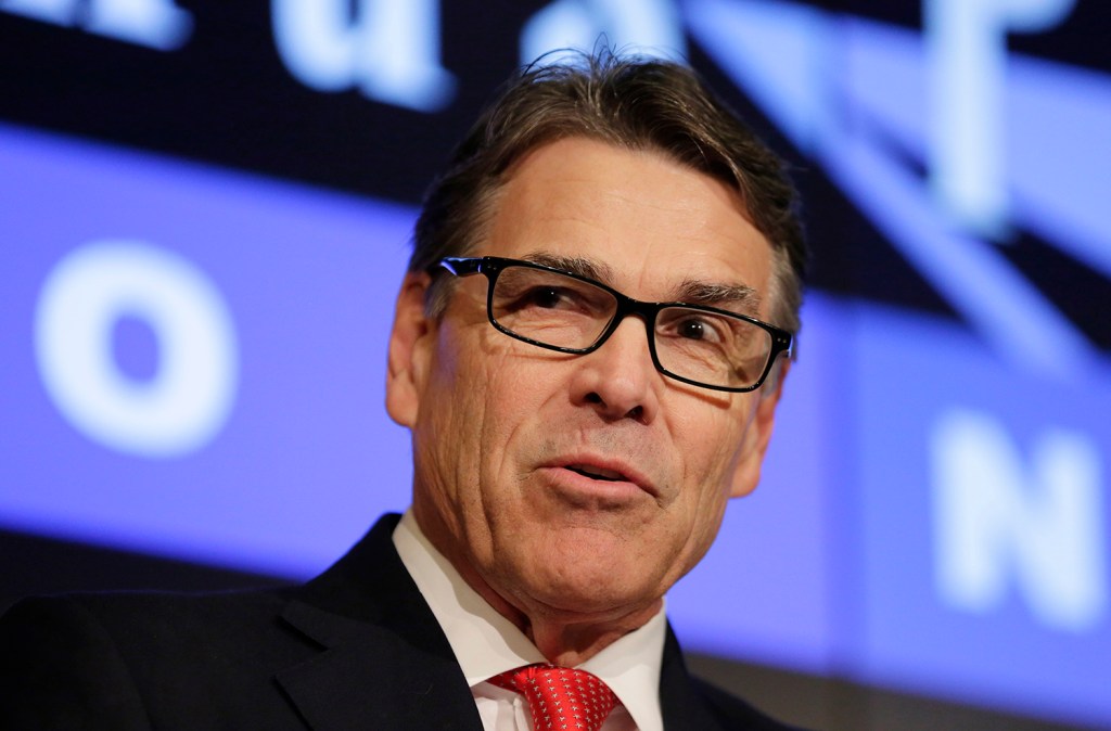 Reports: Rick Perry to meet with Trump on Monday
