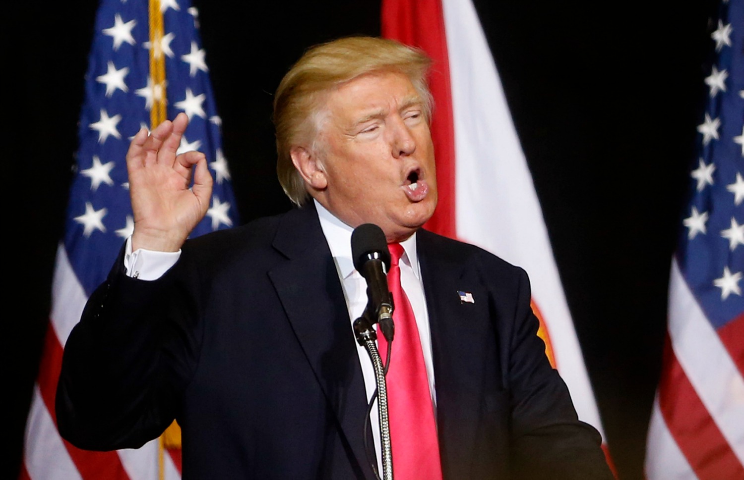 Trump: Border wall will be 35-45 feet tall