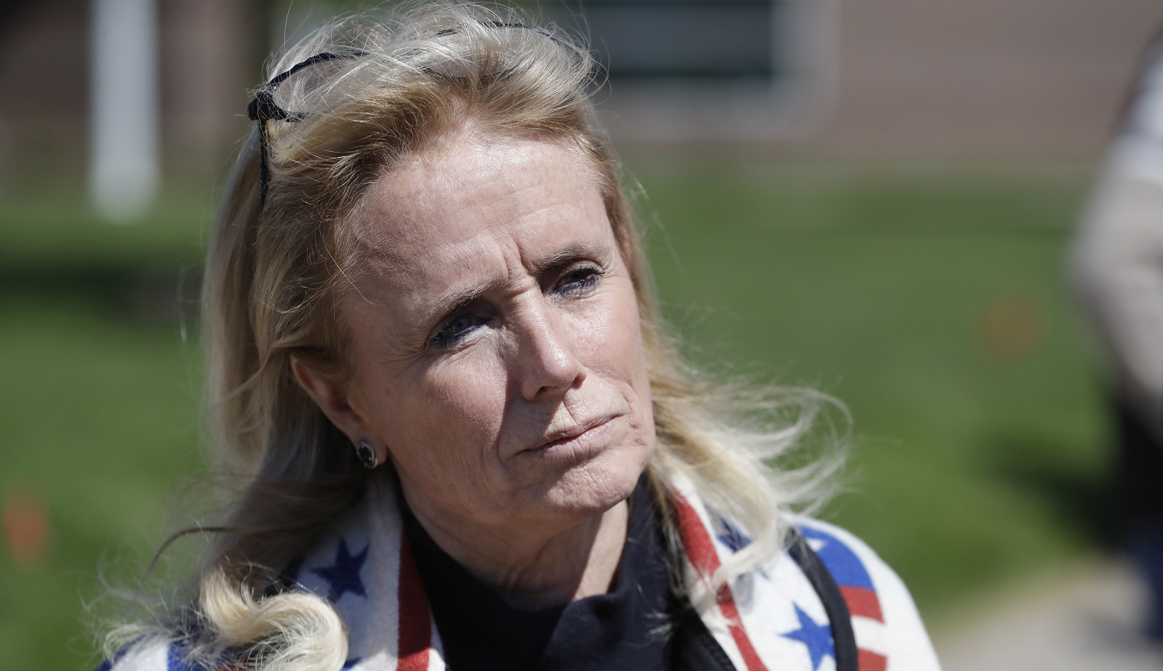 Kids cosmetics would carry toxin warning label under Dingell bill