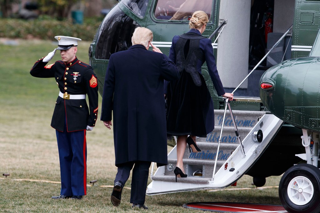 Trump attends return of fallen Navy SEAL