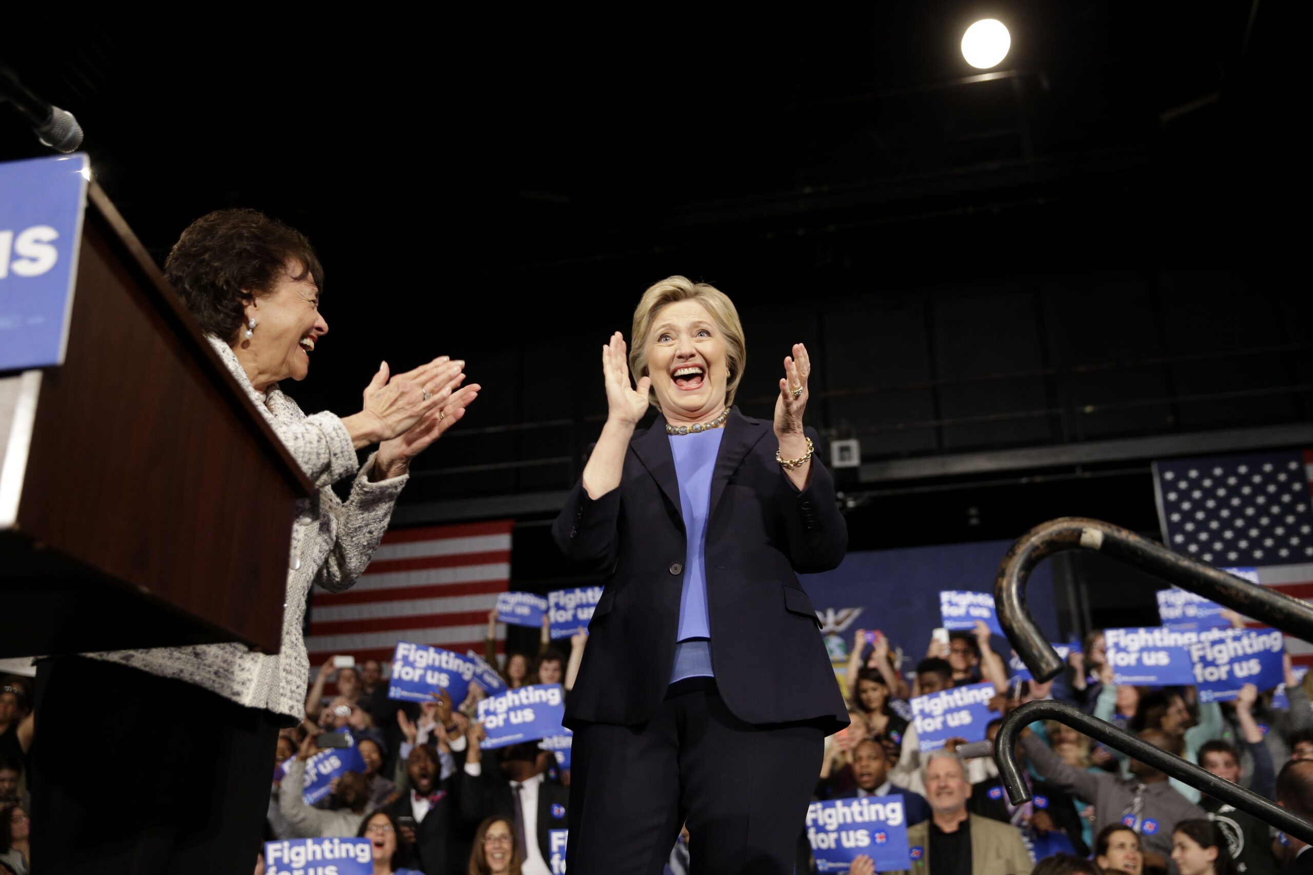 Clinton tweets about New York values in dig at Trump, Cruz