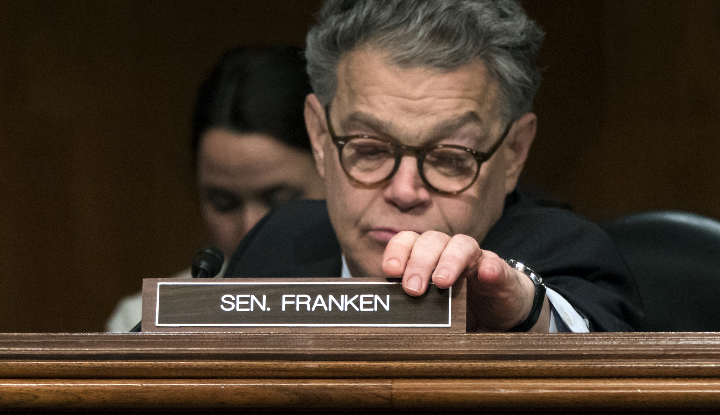 Four senators urge Franken to reconsider resignation, according to new report