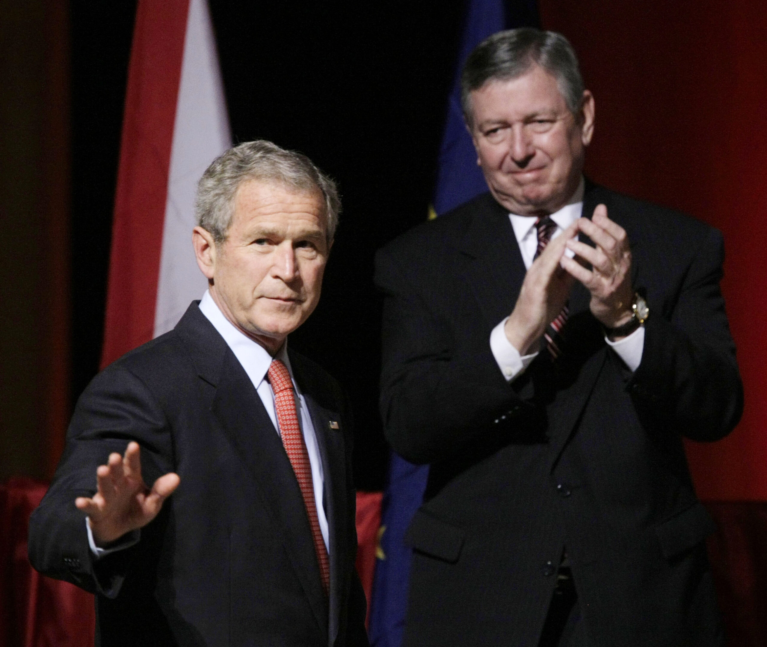 Steve Chapman: Presidents, 2, Democracy, 0