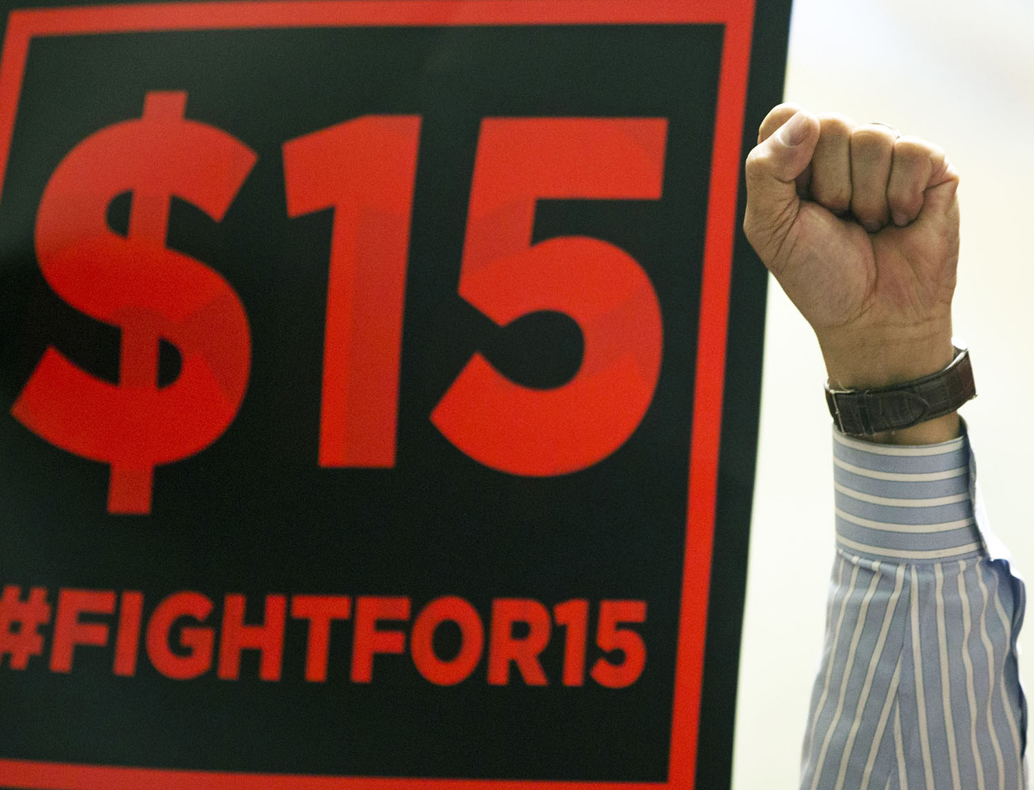 Deal reached to raise California minimum wage to $15