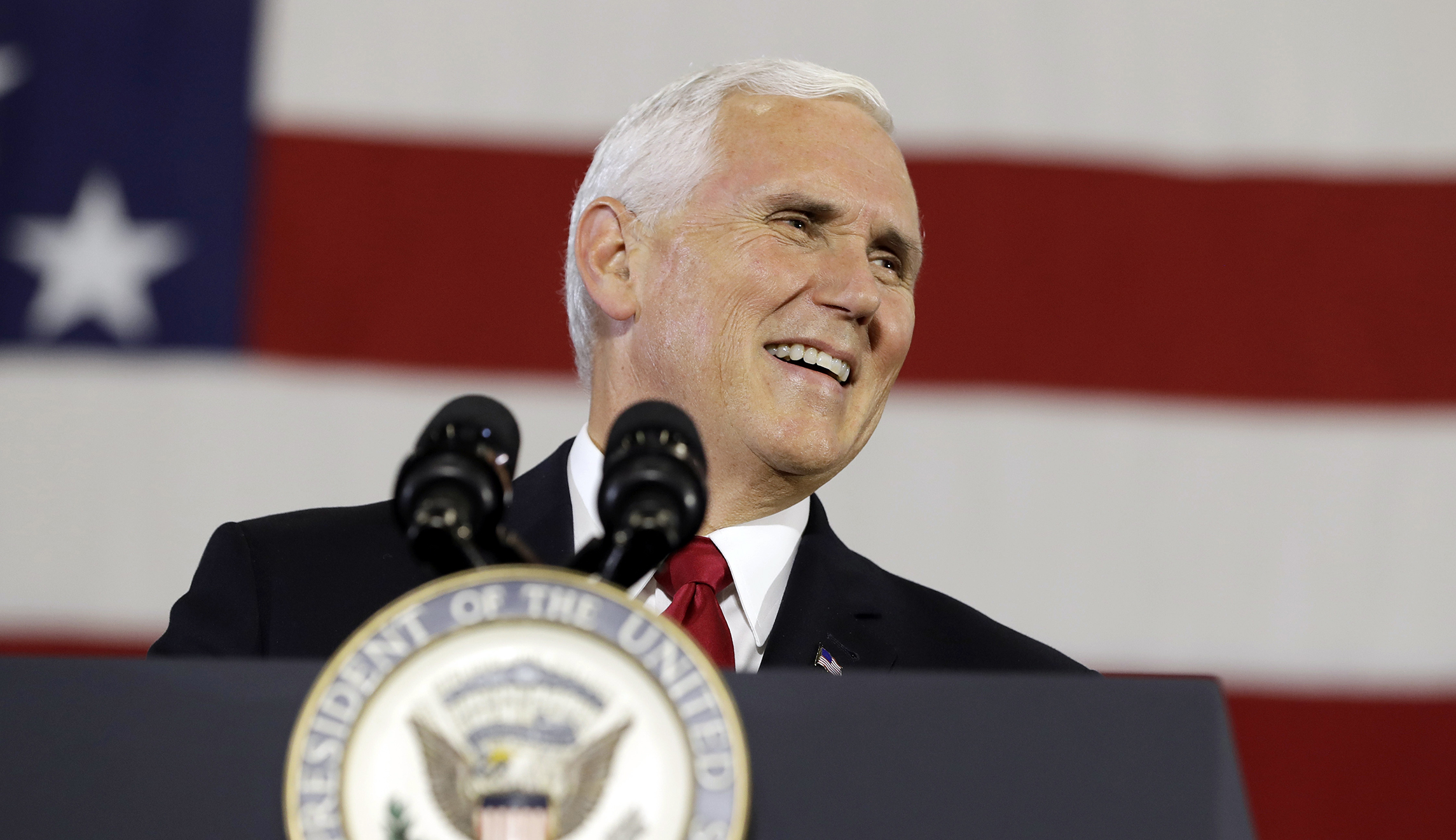 Pence surprises country music station with special message after Las Vegas shooting