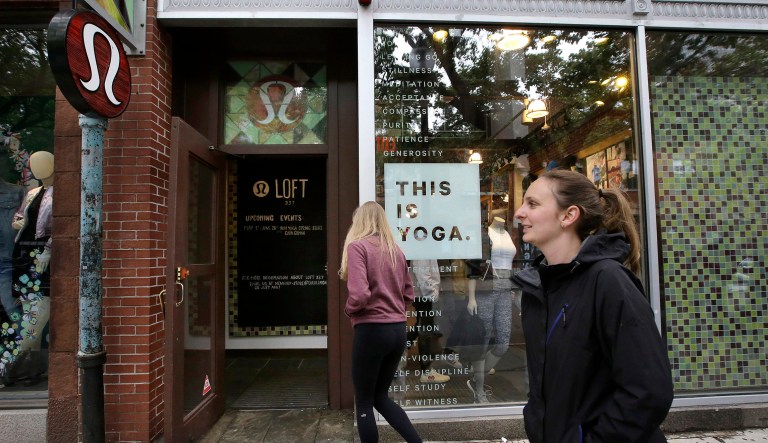 Lululemon will post a 