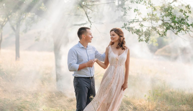 Feminist women are taking the lead and proposing to their boyfriends. (iStock photo)