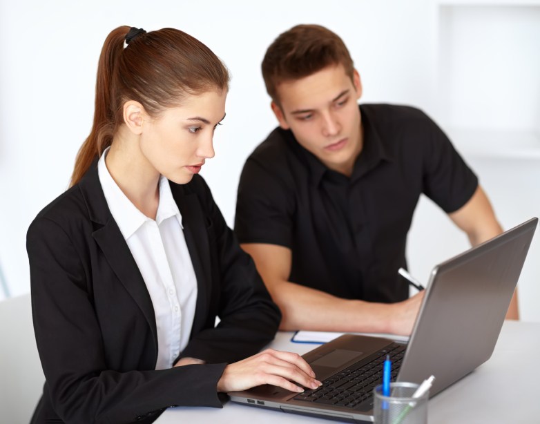 Federal government losing more skilled employees than it gains