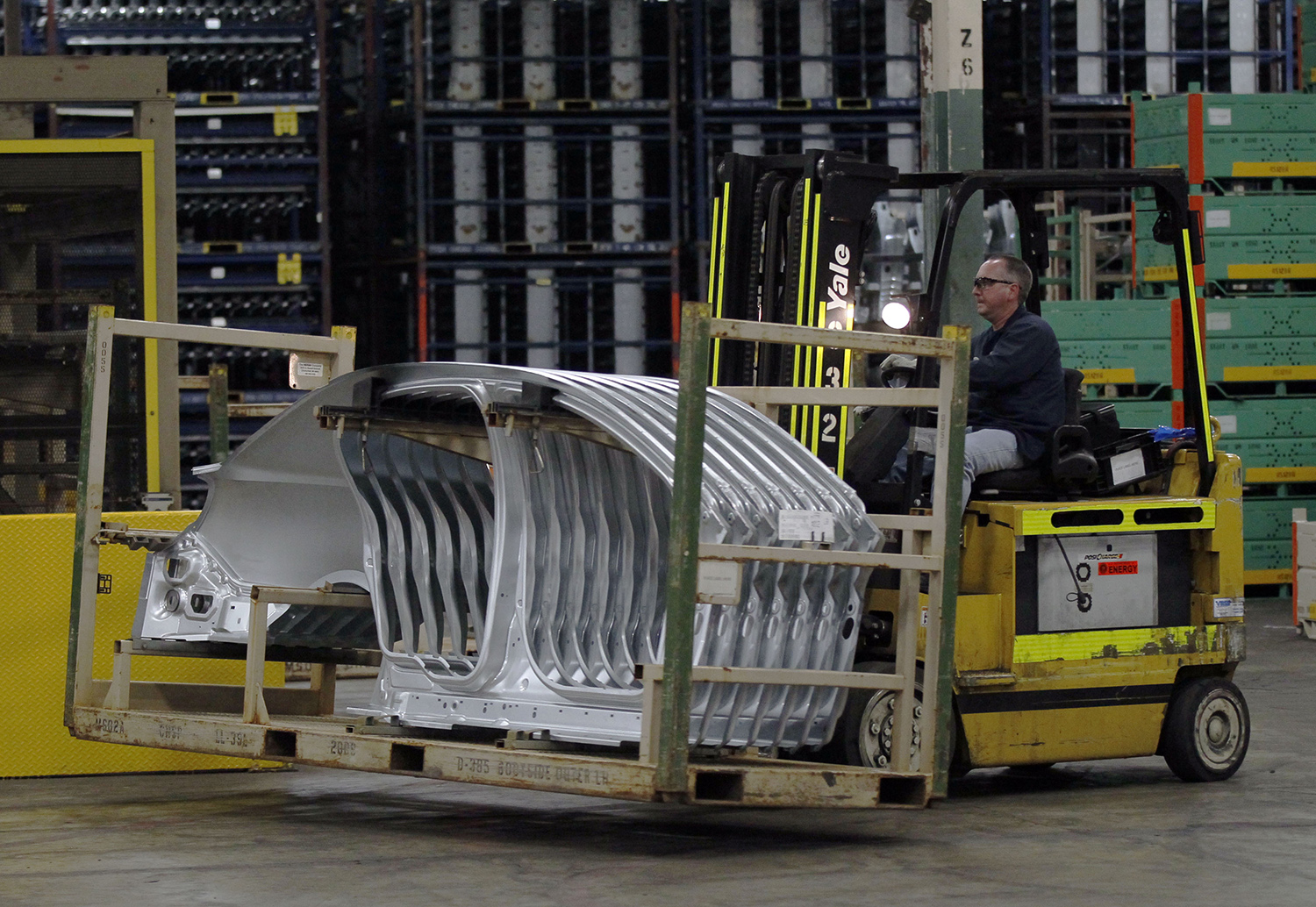 Economic growth slowed to end 2016, 1.9 percent in fourth quarter