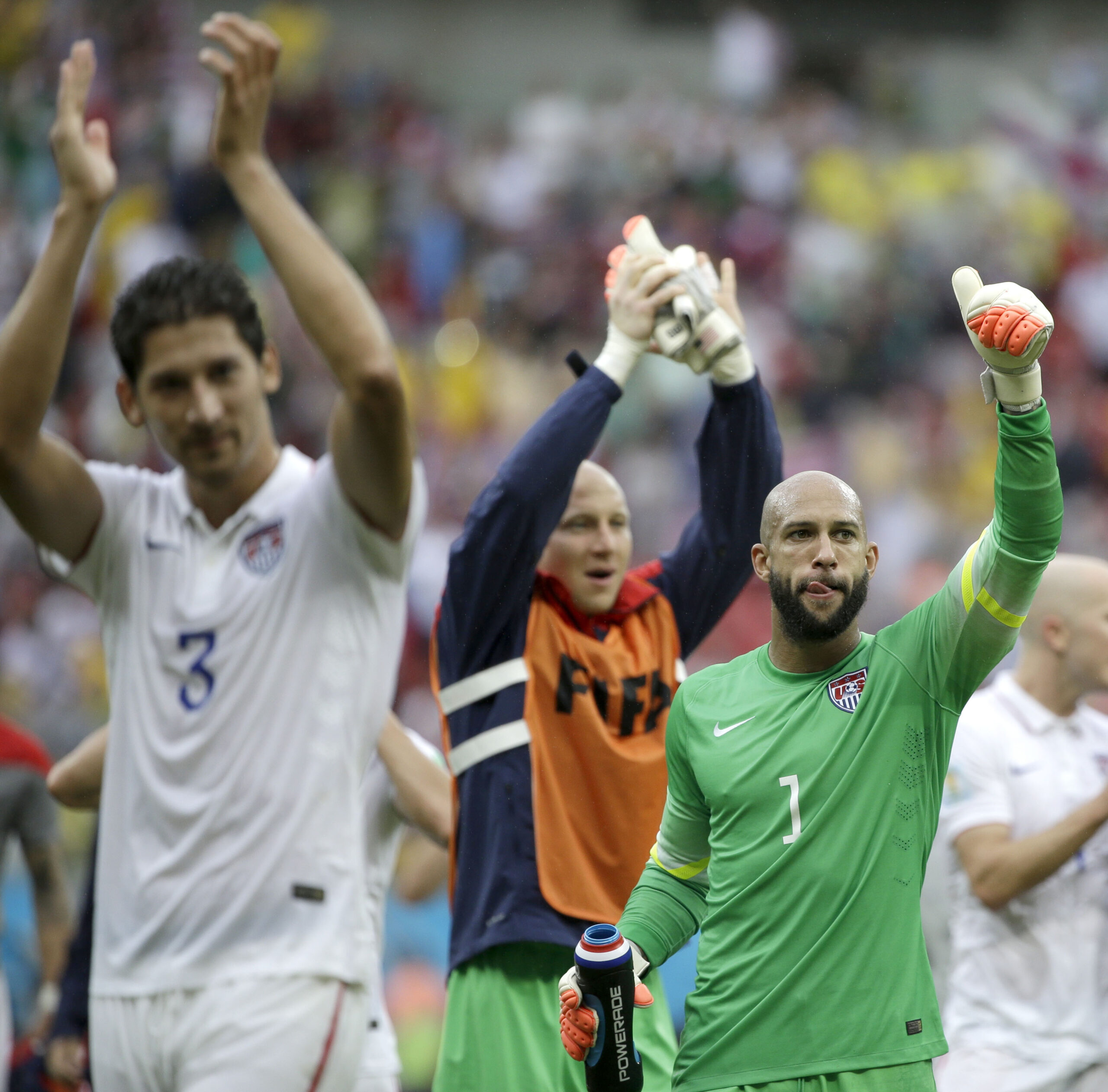 US advances to World Cup’s 2nd round despite loss