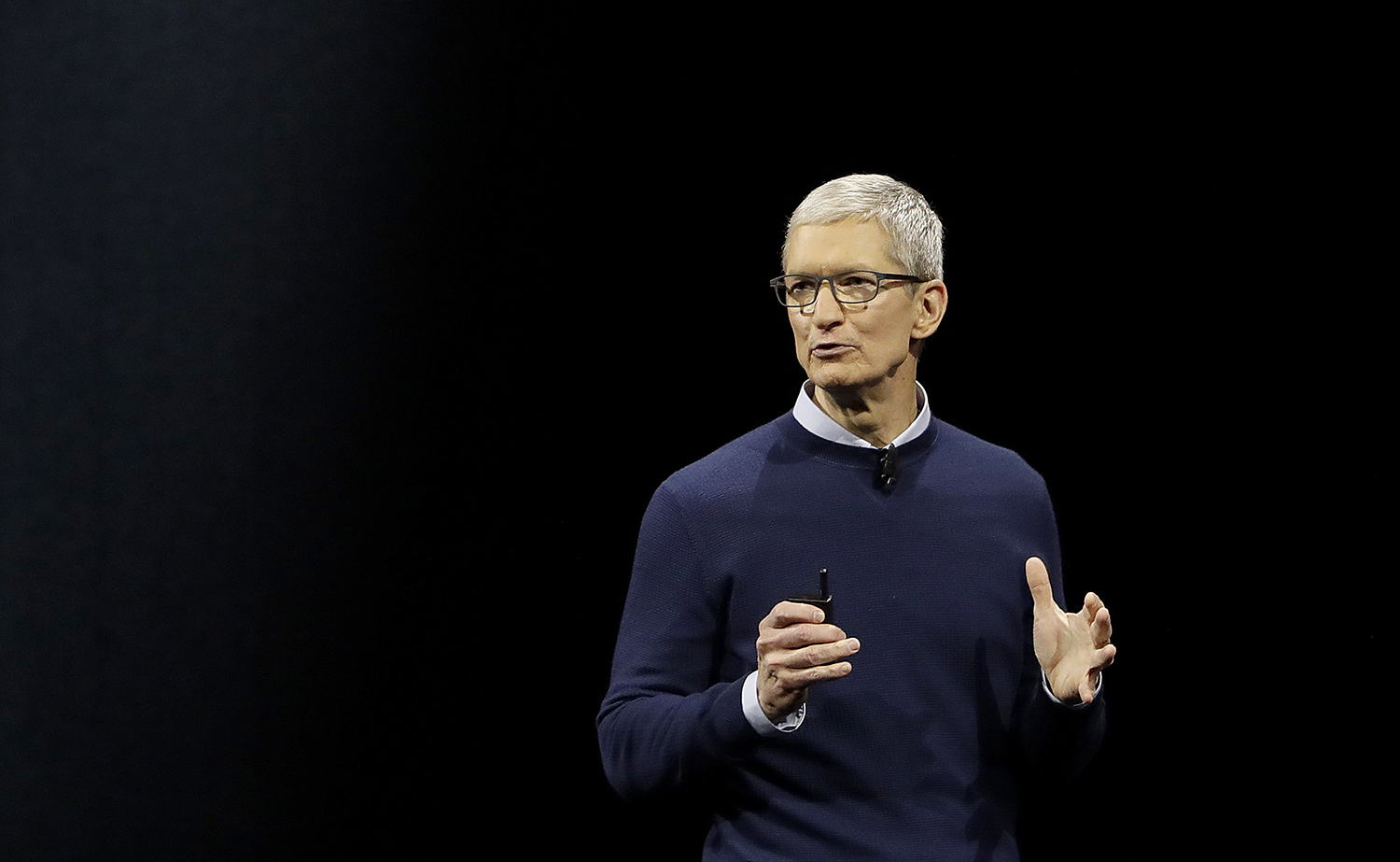 Apple CEO Tim Cook pledges big bucks to civil rights nonprofits after Charlottesville rally