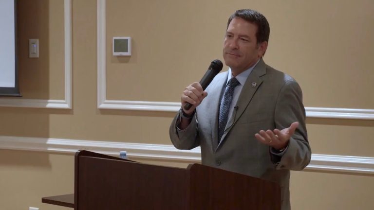 Sources close to the nomination process believe Tennessee state Sen. Mark Green may not have enough support from Republicans and Democrats to be confirmed. (Image courtesy screenshot)