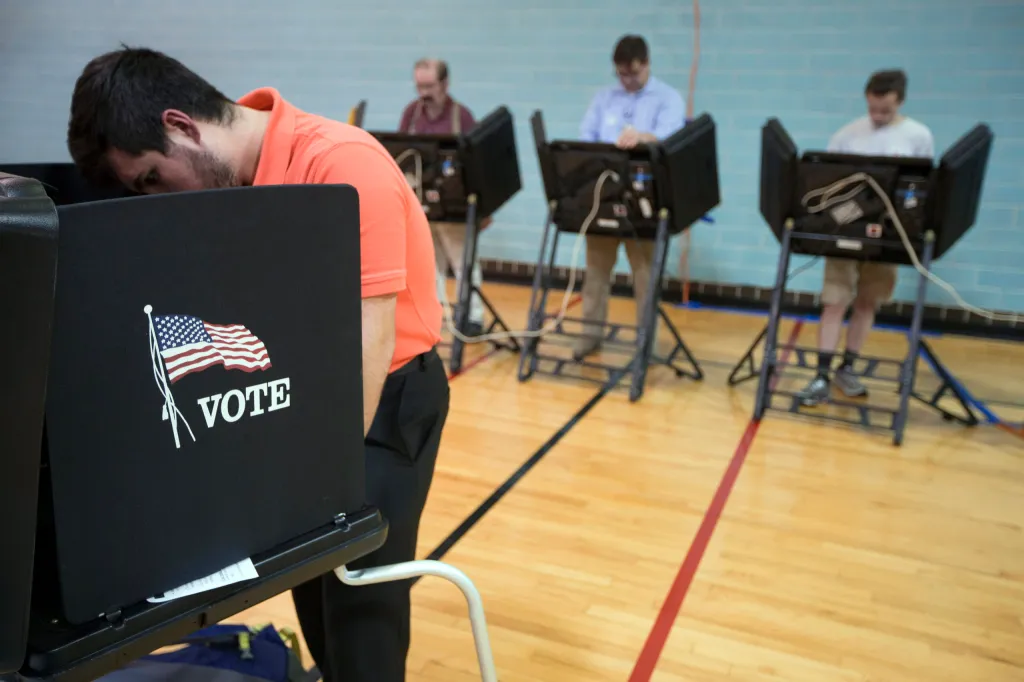 Byron York: Voters don’t want honest. They want strong.