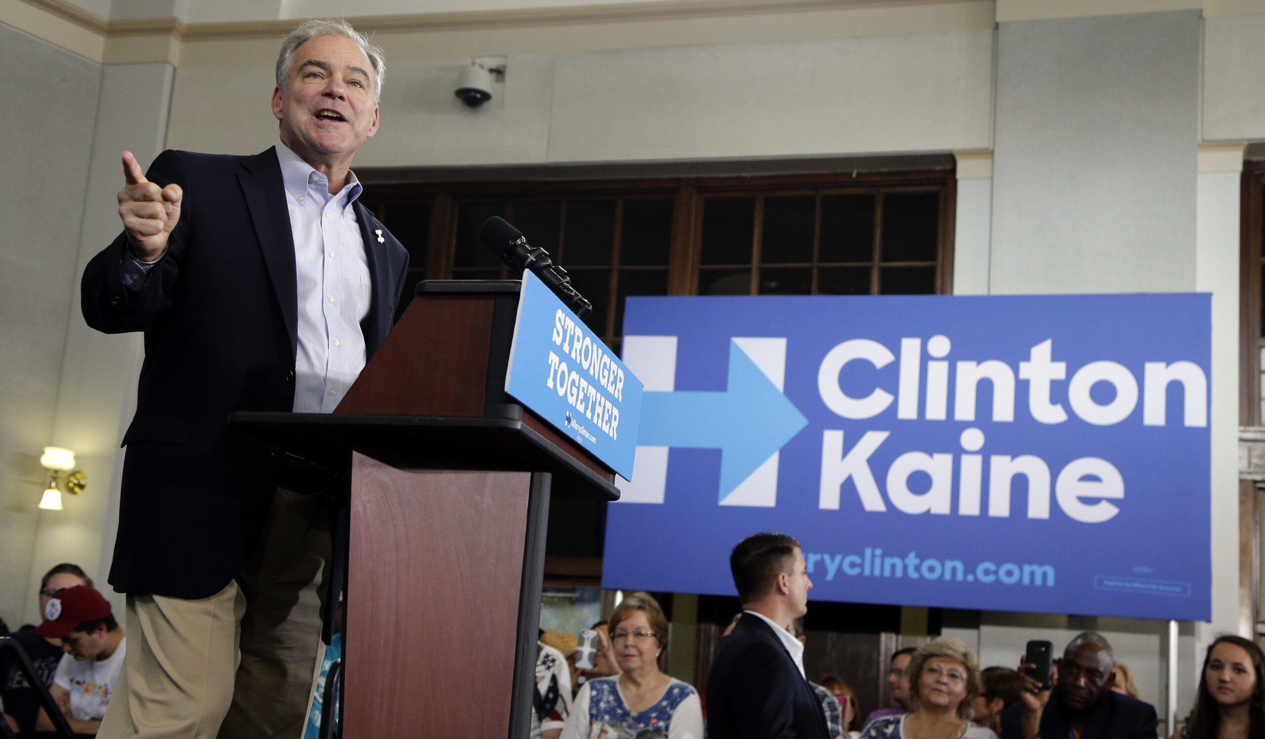 Clinton running mate launches first battle of veeps