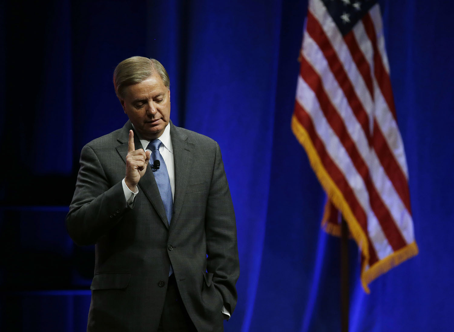 Report: Graham privately urging Republican donors to support Trump