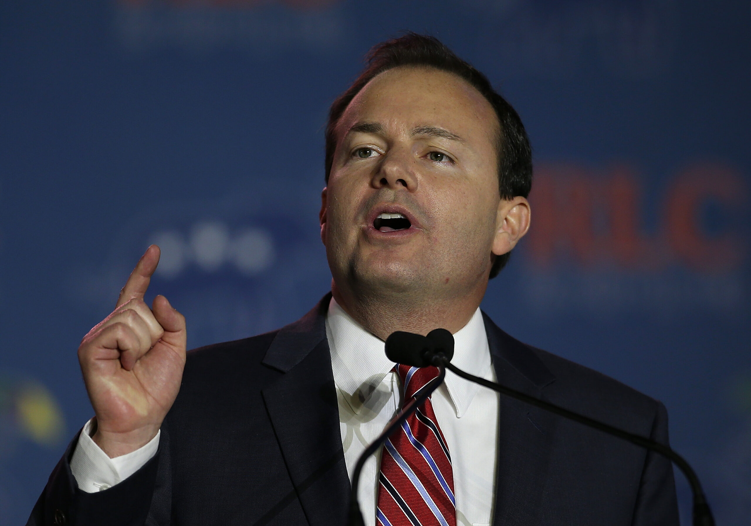 Tea Partier Mike Lee joins McConnell team