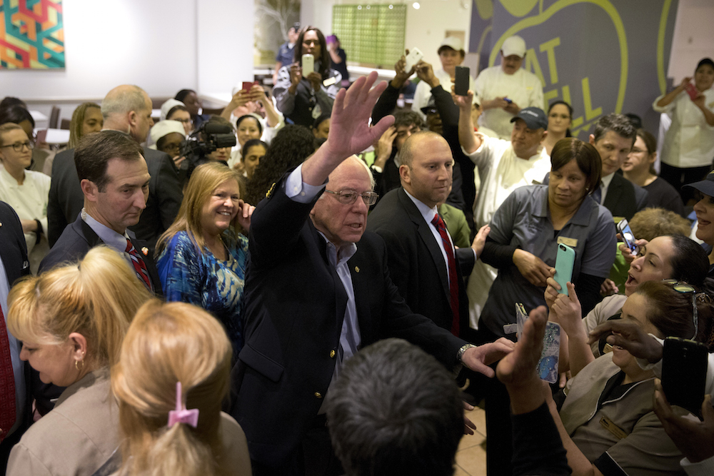 Sanders raises $6.3 million more than Clinton in January
